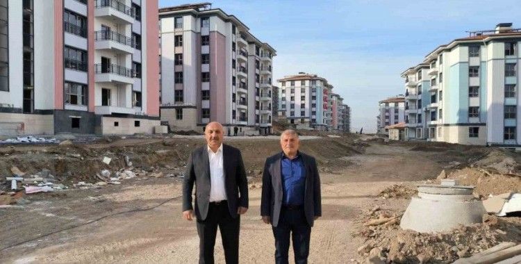 Doğanşehir’de 350 kalıcı konutun teslimi için gün sayılıyor
