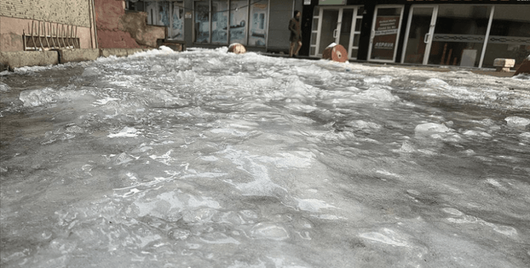 Erzurum, Ardahan ve Kars'ta soğuk hava etkili oluyor