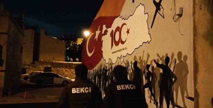 Niğde’de çarşı ve mahalle bekçileri 43 aranan şahsı yakaladı
