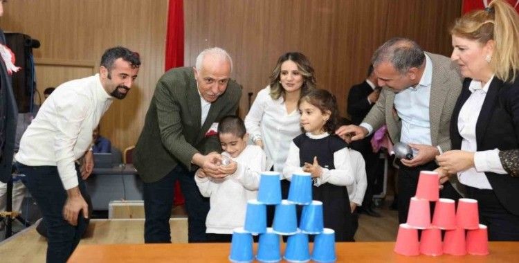 Özel gereksinimli çocukların gösterisi büyük beğeni topladı
