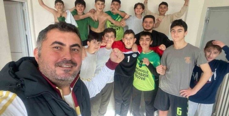 Taşova Atatürk Ortaokulu hentbolda Amasya şampiyonu oldu
