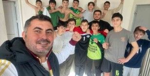 Taşova Atatürk Ortaokulu hentbolda Amasya şampiyonu oldu
