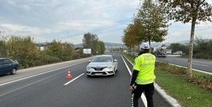 Hız yapan sürücüler radara takıldı

