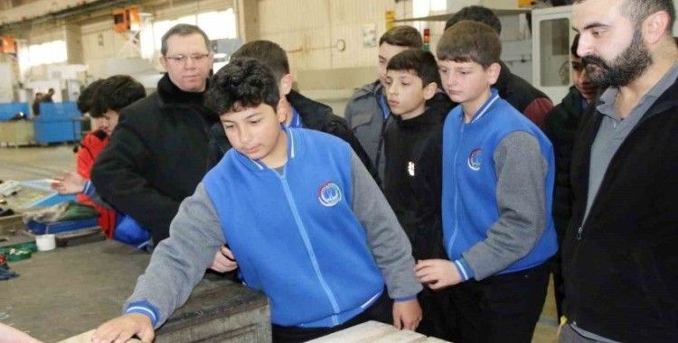 TOBB Kütahya OSB MTAL öğrencileri, sanayi bölgesindeki fabrikaları ziyaret ediyor
