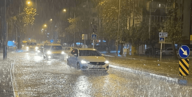 Meteorolojiden Antalya için sağanak uyarısı