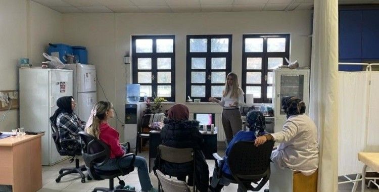 Anne adaylarına yenidoğan eğitimi verildi
