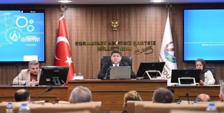 Tören: “Şehrimizi daha ileri hedeflere taşımak için çalışacağız”
