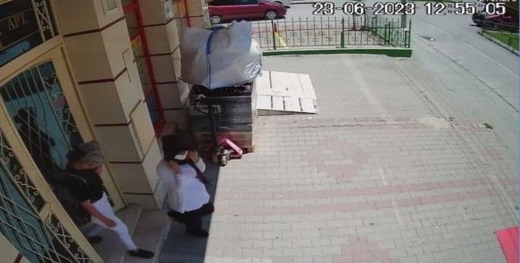 Kadın hırsızlarının önüne geçilemiyor
