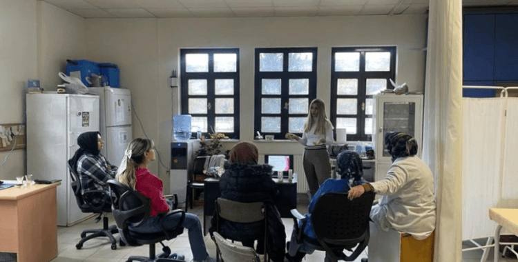 Anne adaylarına yenidoğan eğitimi verildi