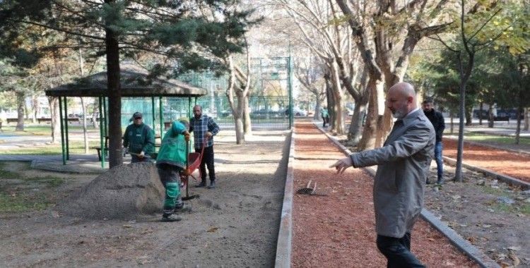 Başkan Çolakbayrakdar: “Örnek teşkil eden sosyal yaşam alanları yapıyoruz”
