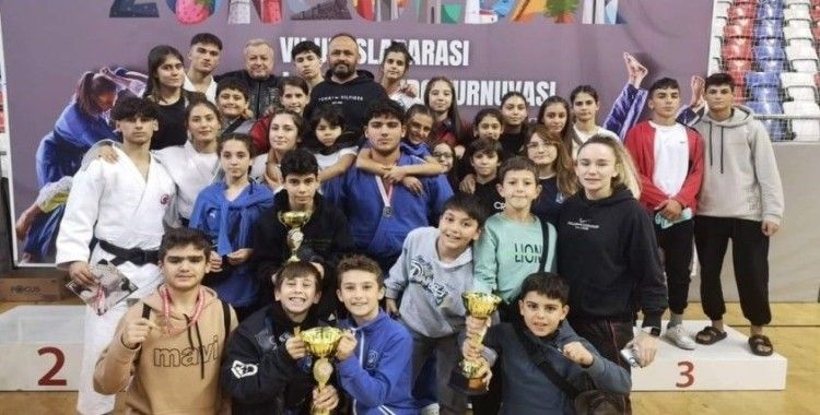 Yunusemreli judocular Zonguldak’ta şampiyon oldu
