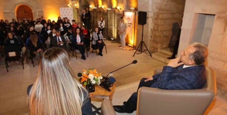 Başkan Yalçın gençlerle geleceği konuştu
