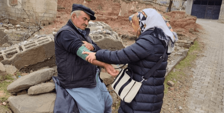 Mobilize ekiplerle sağlık hizmetleri vatandaşın ayağına gidiyor