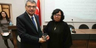 Türk dünyasında ortak alfabe PAÜ’de konuşuldu
