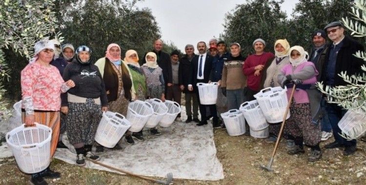 Büyükşehir’den üreticilere koruyucu malzeme desteği
