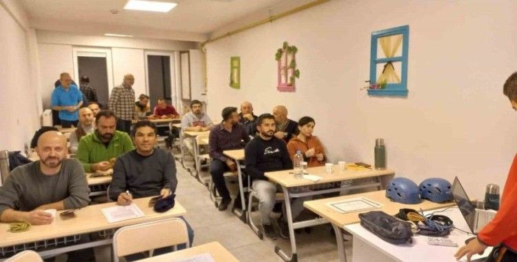 Eskişehir’de dağcı adaylarına eğitim veriliyor
