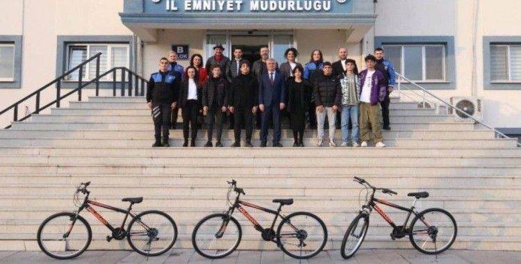 KBÜ öğrencisinin çekip yönettiği kısa film birinci oldu
