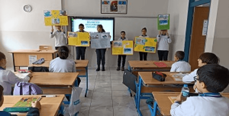 Faik Güngör ortaokulu” israfa dur” dedi