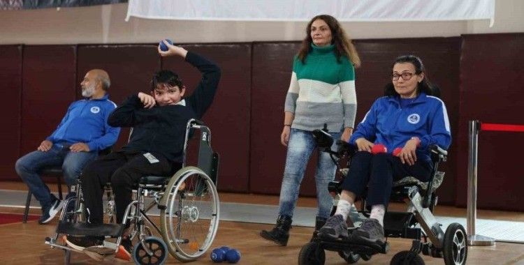 Derince’de bocce turnuvası düzenlendi
