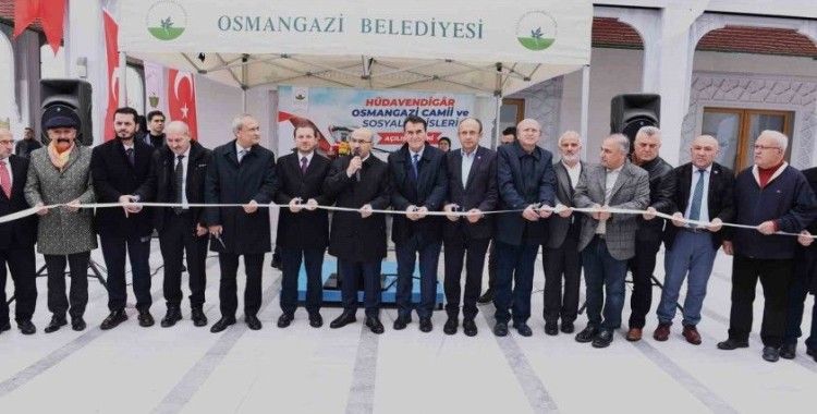 Hüdavendigâr Osmangazi Camii dualarla ibadete açıldı
