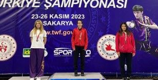 Yunusemreli Wushucu Afra Betül Çetinkaya Avrupa Şampiyonası vizesini aldı

