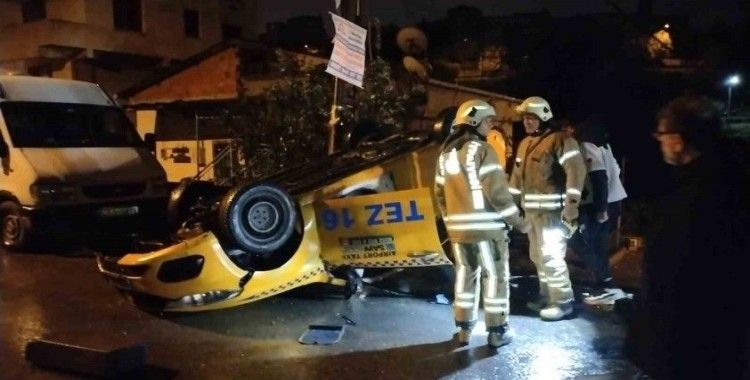 Maltepe’de kontrolden çıkan araç takla attı: 1 yaralı
