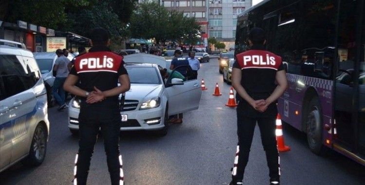 İstanbul'da asayiş uygulamasında aranan 663 zanlı yakalandı