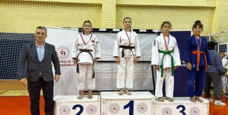 Müsabakalara ev sahipliği yaptı
