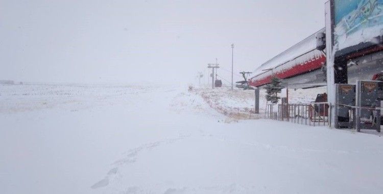 Erciyes’te kar sevinci
