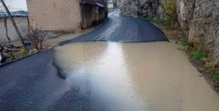 Hakkari’de karla karışık yağmur etkili olmaya başladı
