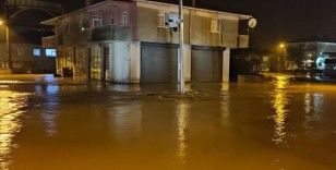 Sakarya'da sağanak taşkınlara yol açtı