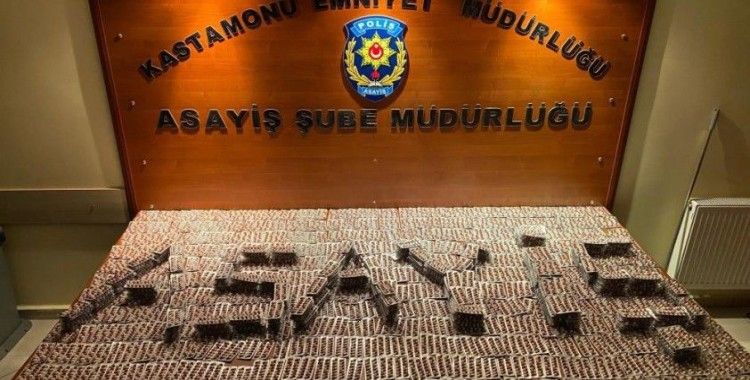 Durdurulan araçta 1,5 milyon liralık sentetik ecza hap ele geçirildi: 1 gözaltı