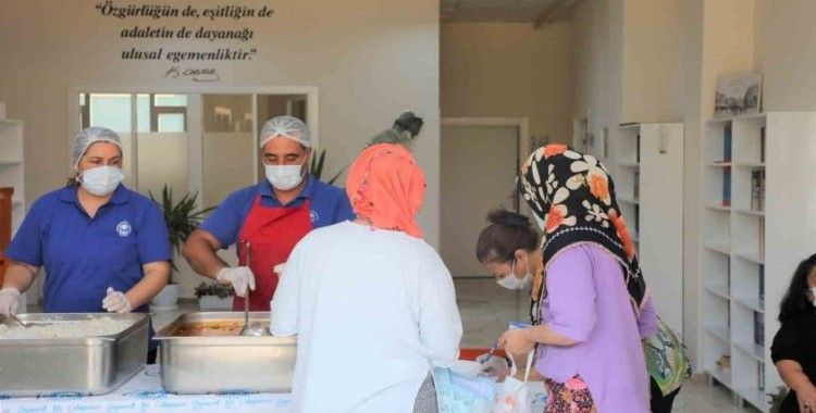 Odunpazarı Belediyesi Aşevi’nden 3 milyon porsiyon sıcak yemek yardımı
