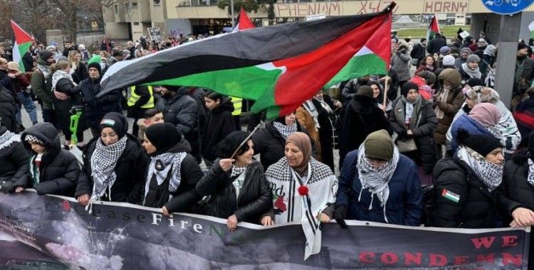 Berlin'de Filistin'e destek gösterisi yapıldı