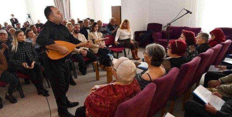 Deneyimli vatandaşlar gönüllerince eğlendi

