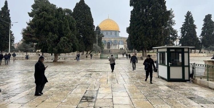 İsrail güçleri Mescid-i Aksa'da cuma namazı kılınmasını 17 haftadır kısıtlıyor