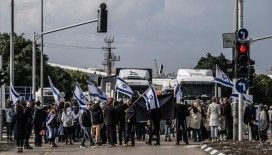 İsrail'de fanatik Yahudilerin Gazze'ye gönderilen yardımları engelleme girişimi sürüyor