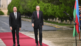 Aliyev'den Cumhurbaşkanı Erdoğan'a asrın felaketinin 1. yılında dayanışma mesajı