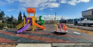 Belediyeden çocuklara iki yeni oyun alanı hazırlandı

