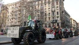 İtalya'da çiftçiler, traktörleriyle yarın Roma'da protesto yapma hazırlığında