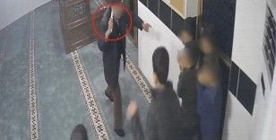 Diyarbakır’da camide çocukları bıçakla korkutan şahıs gözaltına alındı
