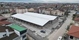 2 bin 337 metrekarelik pazar yerinin çatısı kapanıyor
