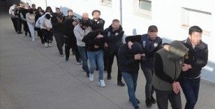 Adana merkezli 'Sibergöz-23' operasyonlarında yakalanan 74 zanlı tutuklandı
