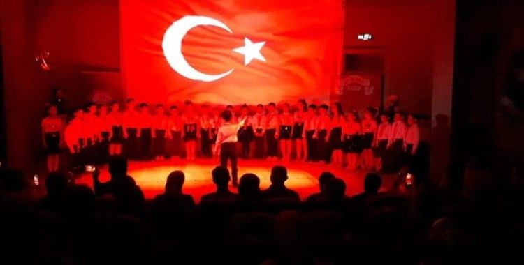 Minik öğrencilerin İstiklal Marşı ve Mehmet Akif Ersoy hassasiyeti
