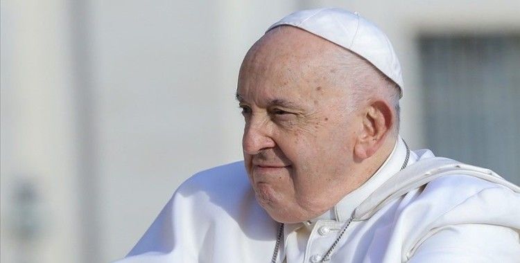 Papa Franciscus, Vatikan'da kendisinin ölmesini umanlar olduğunu belirtti