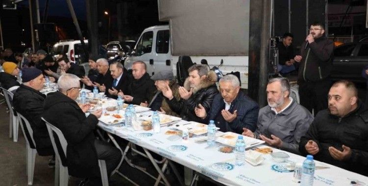 Afyonkarahisar Belediyesi iftar sofrası geleneğini sürdürüyor
