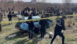 Konya'da otomobil otobüs durağında bekleyenlere çarptı, 4 kişi hayatını kaybetti