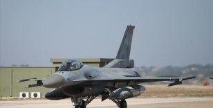 Yunan Hava Kuvvetlerine ait F-16 denize düştü