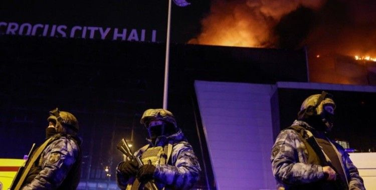 Moskova’daki silahlı saldırganlara yönelik operasyon devam ediyor