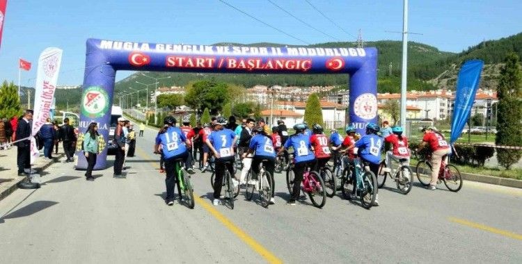 Muğla’da okul sporları bisiklet yarışı düzenlendi
